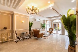 RQ Timeless Phuket Old Town - 2