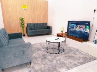 Kulai Taman Desa 4R8Pax near 99speedmart, cowboy - 9