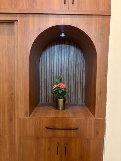 Rustic Ultra-Spacious 4BHK w Parking and Garden - 2