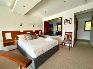 BlueWater Penthouse Guest Suite 3 - 1