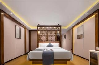 Snow Mountain Chinese Style Lijiang Ancient Town - 7