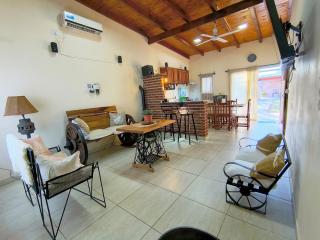 "La Armonía" Casa con Quincho - 0