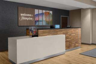 Hampton Inn & Suites By Hilton Long Island Farmingdale - 3