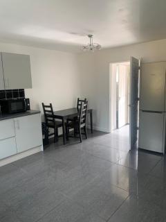 3 Bedroom Contractor house Glebe - 7