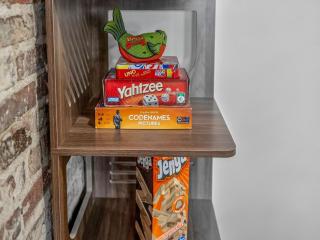 Serene 4BR 3BA Apt Harvard MIT Sleeps 13 - 3