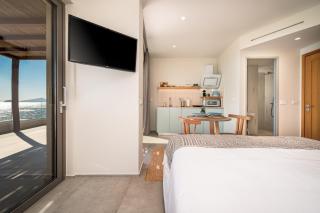 NOA BEACHFRONT SUITES - 2