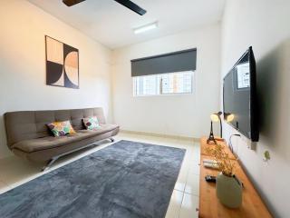 Alanis Sepang at Klia-Klia2 - 8