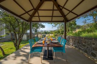 SaffronStays Belvedere Lakehouse - 5