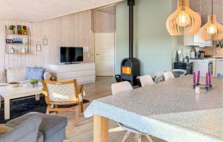 3 Bedroom Beautiful Home In Silkeborg - 1