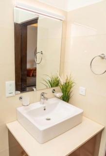 Ocean Breeze Condo - 5