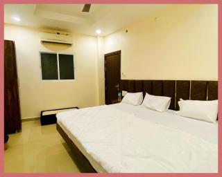 Hotel New Fortune Premium- Mahakal Temple Fully Air Conditioned rooms,wifi And Parking Available, BEST HOTEL IN UJJAIN - Ujjain - 1