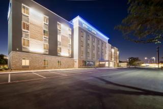 Everhome Suites San Antonio Lackland near Seaworld - 7