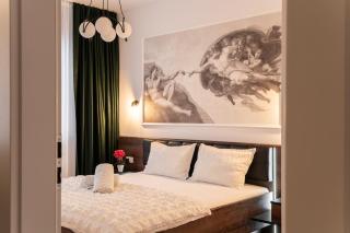 Sika Jolly Apartment- New on Booking! - 9