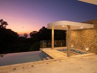 4BR Private Dream Escape Pool & Sea View - 1