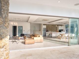 4BR Private Dream Escape Pool & Sea View - 3