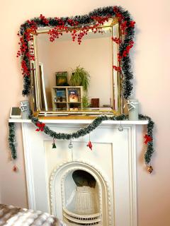 Victorian Rooms by Beach - 7