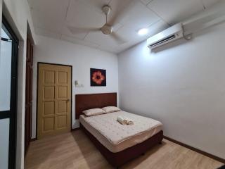 Safaira Homestay - 5