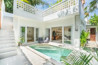 Graceful 1 BR villa with private pool and rooftop - Canggu - 0