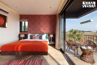 StayVista at La Mer - Pool, Lawn & BBQ - 1