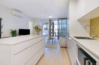 Bowen Escape - Easy Stay near Dining and Music Venues - 3