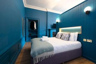 30 Castle Street Aparthotel - 1