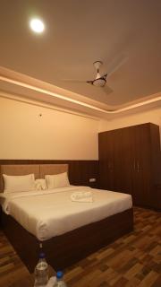 R2B Grand Hotel - Kolār - 2