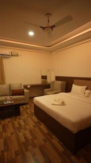 R2B Grand Hotel - Kolār - 7