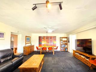 Aloha Bayside Private king guest room 8 with free parking - 1