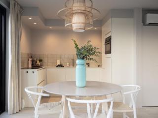 Luxe Verblijf in een Waterlodge aan de Waterkant - 1