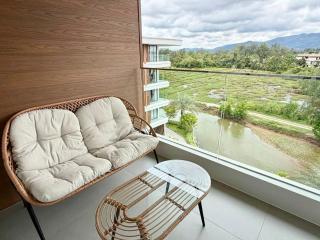 Elegant Beachside Retreat Modern Stay Pool Bar - Layan Beach - 8