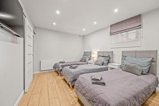 Central Platinum Apartments 24 - 7