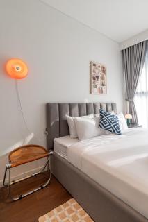 Charming Stay in Bustling Saigon by V Living - 4