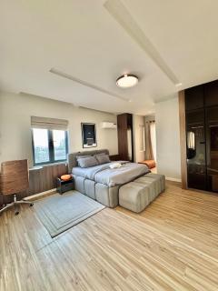 Lux 2bed highrise with city and ocean views in Victoria Island - 8