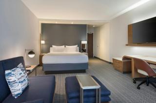 Courtyard by Marriott Redwood City - 1