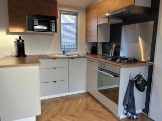 Chalet Aventura 1-6 pers- 3 slaapk- 2 badk- Berging- Inchecken al vanaf 13 uur - incl gebruik koffie en thee - 6