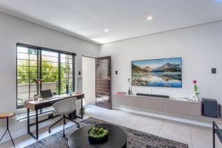 Apartment in Sandton - 6