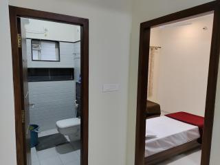 Corner apartment, 2BHK with good privacy, parking - 5