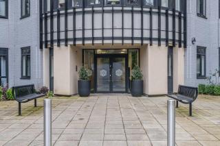 Comfort 1 Bedroom apartment in central Solihull - 1