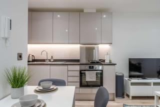 Stylish 1 bed apartment in Central Solihull - 1