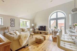 Cobblestone Cottage - 0