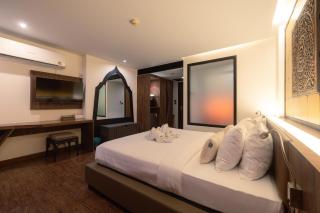 The Beach Residence Kata - 8