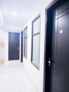 Hotel 24 Stay Near Max Hospital - Malviya Nagar - 1