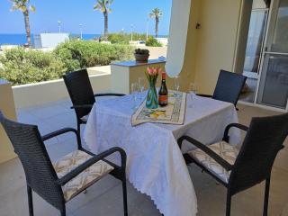 Seafront Semi-Villa with the Best Seaview - St Paul's Bay - 1