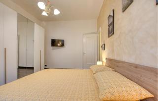 2 Bedroom Awesome Apartment In Genova - 2