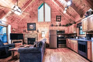 Relax & Play! Cabin with Hot Tub and Pool Table - 9