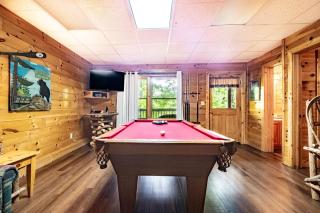 Relax & Play! Cabin with Hot Tub and Pool Table - 5