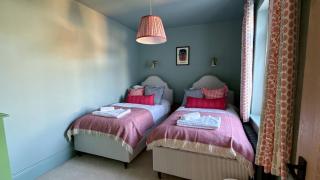 1 Bossiney House - 4