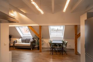 Moderne Ferienwohnung - mit Balkon & Stellplatz - 0