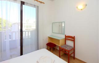 Lovely Apartment In Zivogosce With Sea View - 2