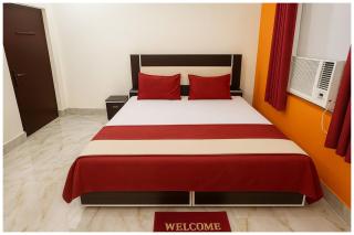 Ayodhya Railway Jucation Road Hotel Rathore P Guest House Near Shree Ramjanmbhumi Temple 1400m - Free Wi-fi and Parking Facilities - Fully Air conditioning Comfortable Room - Affordable Hotels at Prime Location - 3